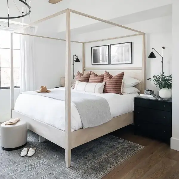 Custom-Canopy-Bed